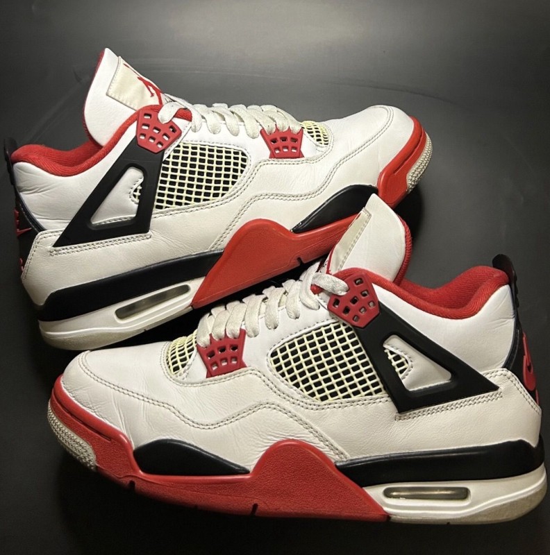 JORDAN 4 FIRE RED