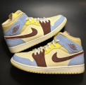 JORDAN 1 MID M.C.R