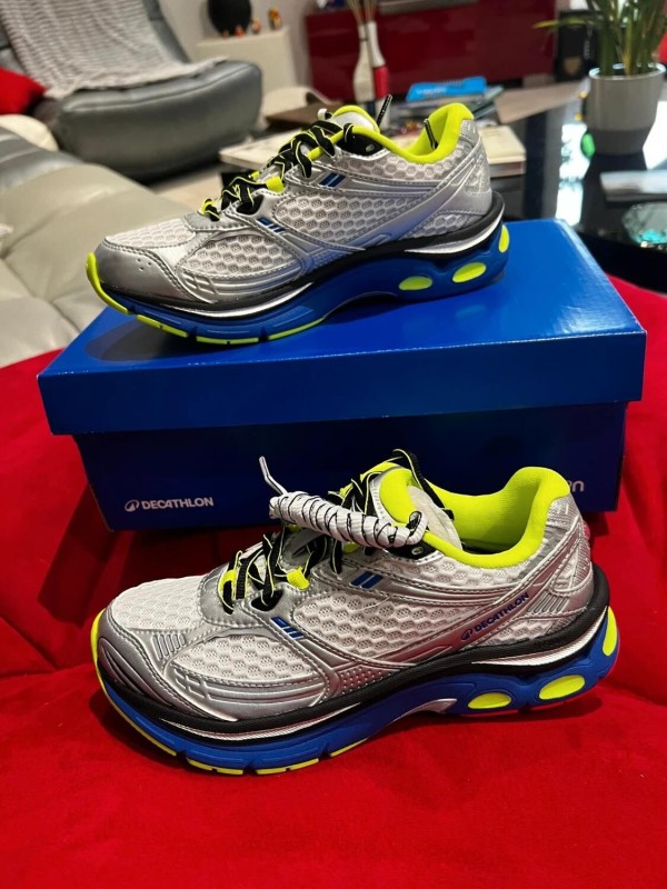 Décathlon x Saison Shop Baskets RR2K Bleu Blanc - Neuf - 37 Gris