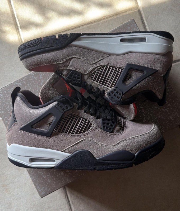 Jordan 4 Taupe Haze