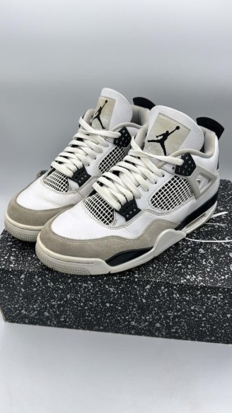 Jordan 4 Military Black