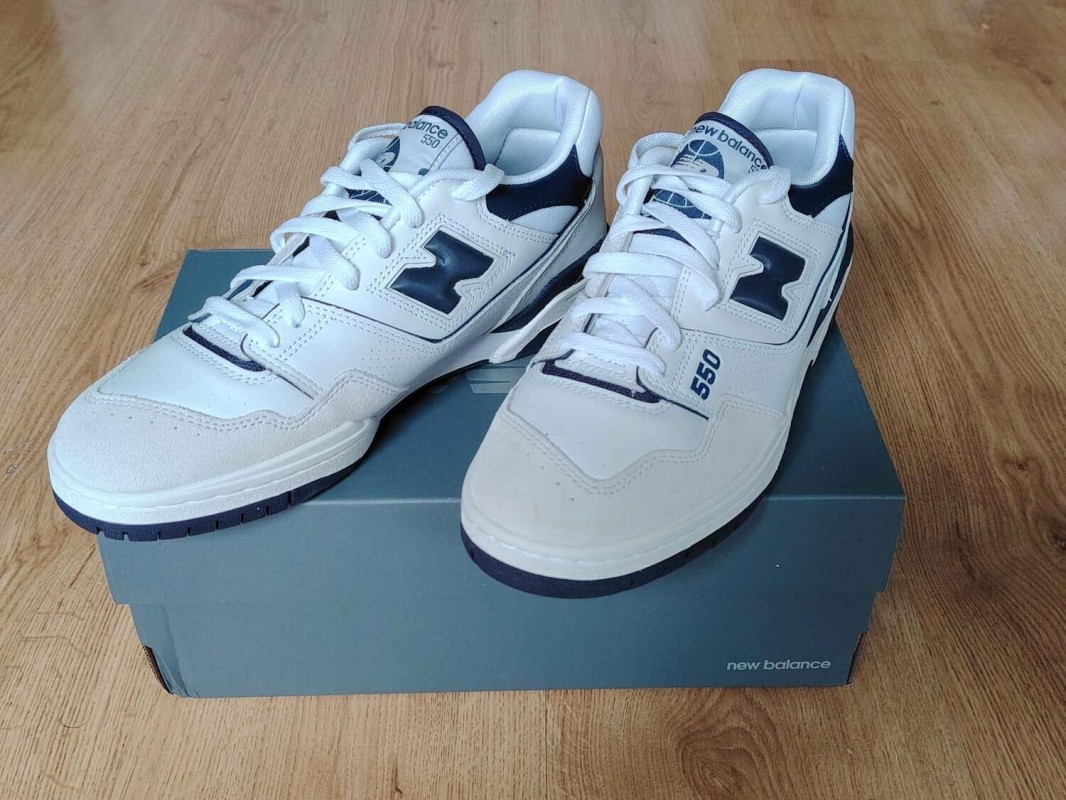 New Balance 550 – White/Navy - T.44 2