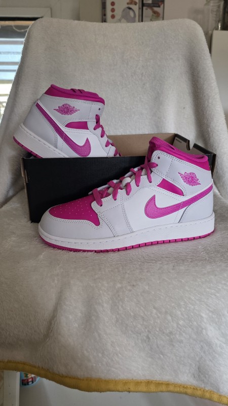 Nike Air Jordan 1 Mid blanche rose fuchsia – neuve – T38,5 2