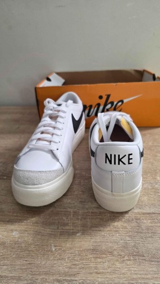 Nike - Blazer Low 77 Vintage White Black