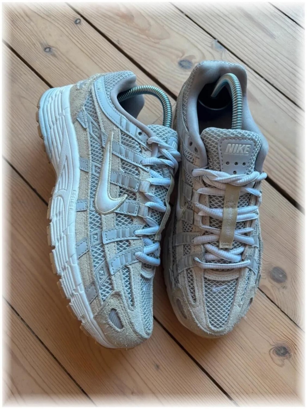 Nike p-6000 Beige ( taille 36 )