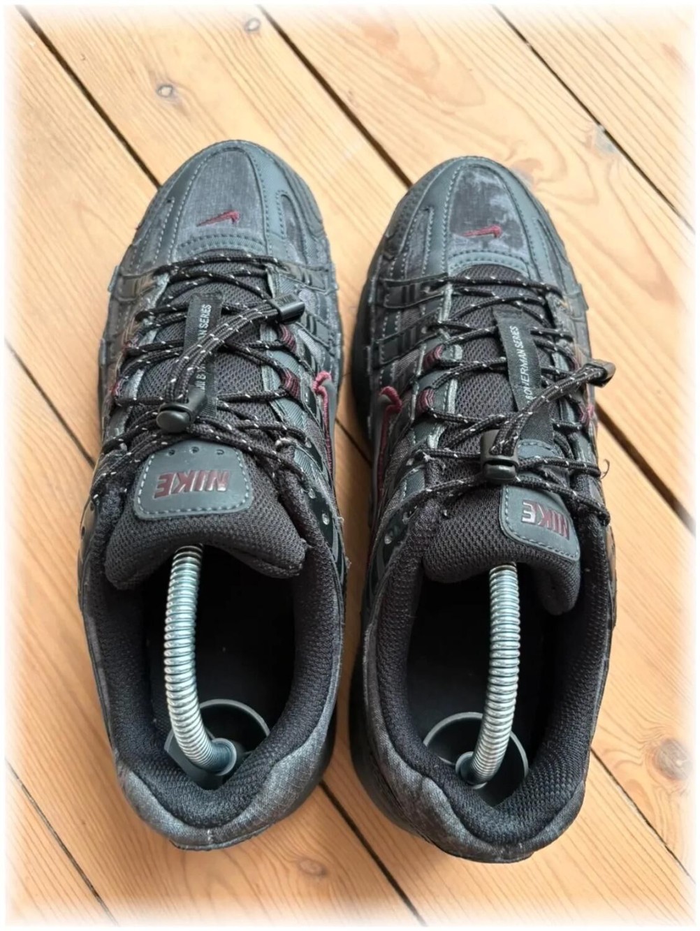 Nike p-6000 Black Burgundy Crush ( taille 38 )