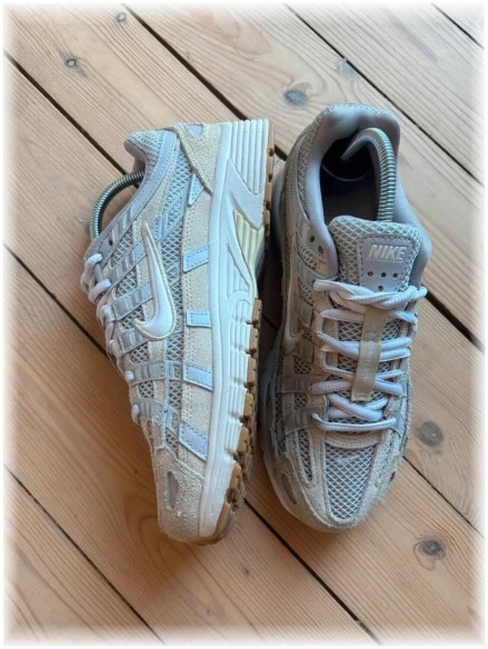Nike p-6000 Beige ( taille 36 )