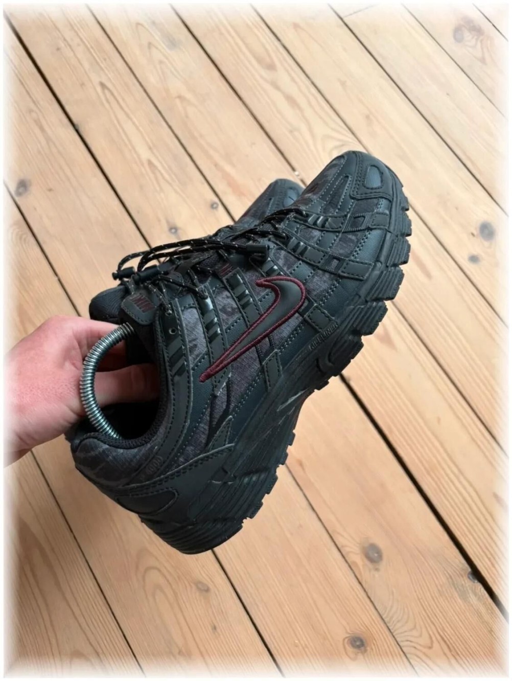 Nike p-6000 Black Burgundy Crush ( taille 38 )