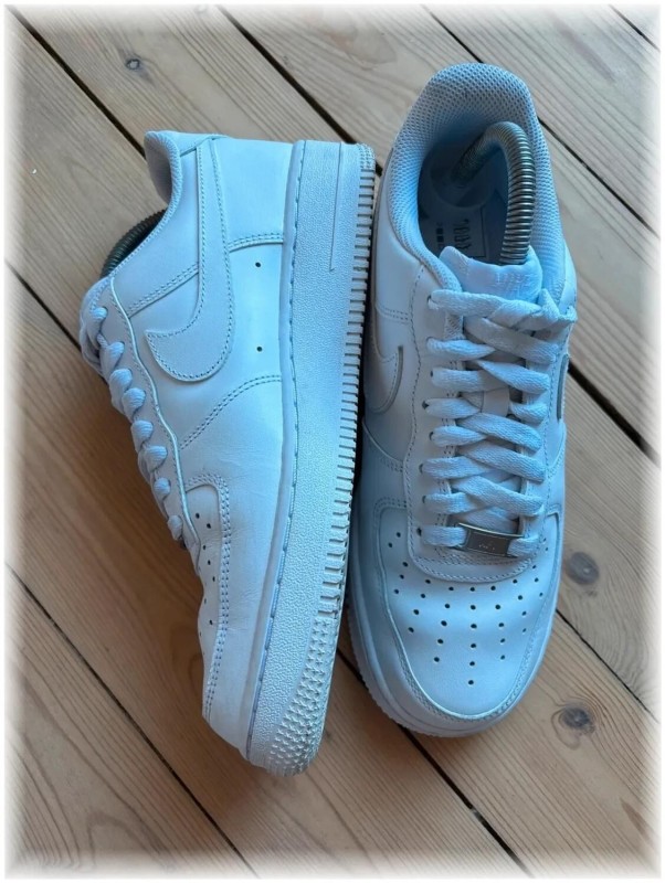 Nike air force 1 triple White - taille 40,5 2