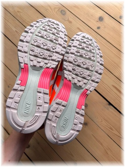 Nike p-6000 ( taille 42 )