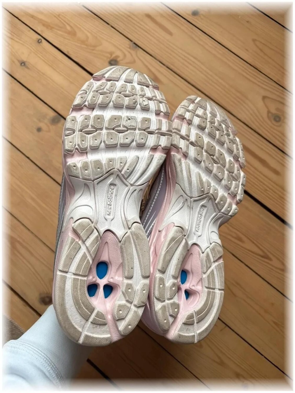 New balance 740 Pink - taille 38