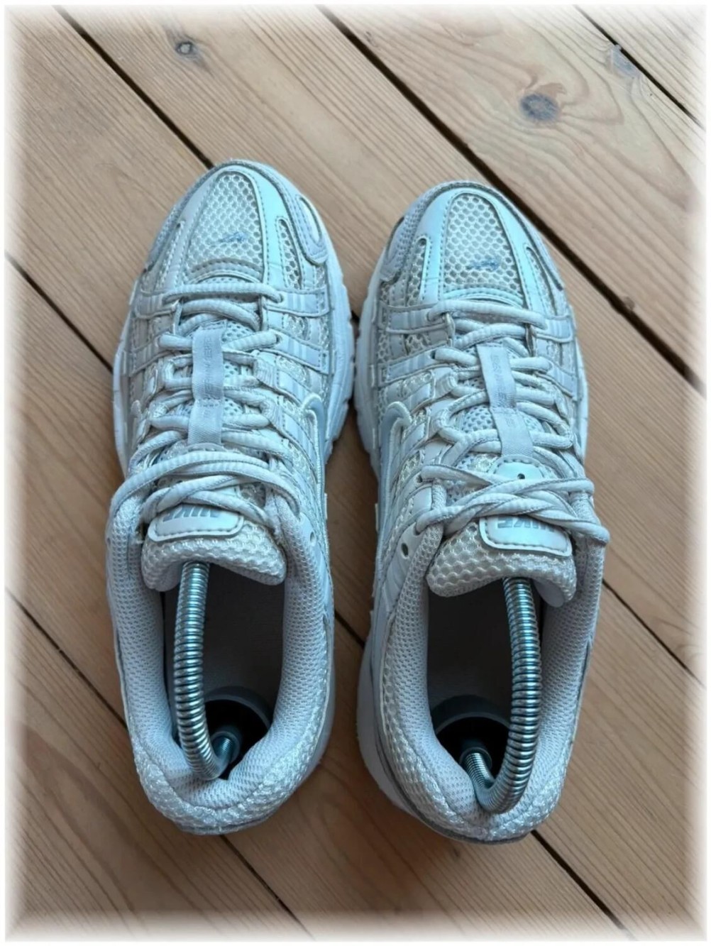 Nike p-6000 Grey ( taille 36,5 )
