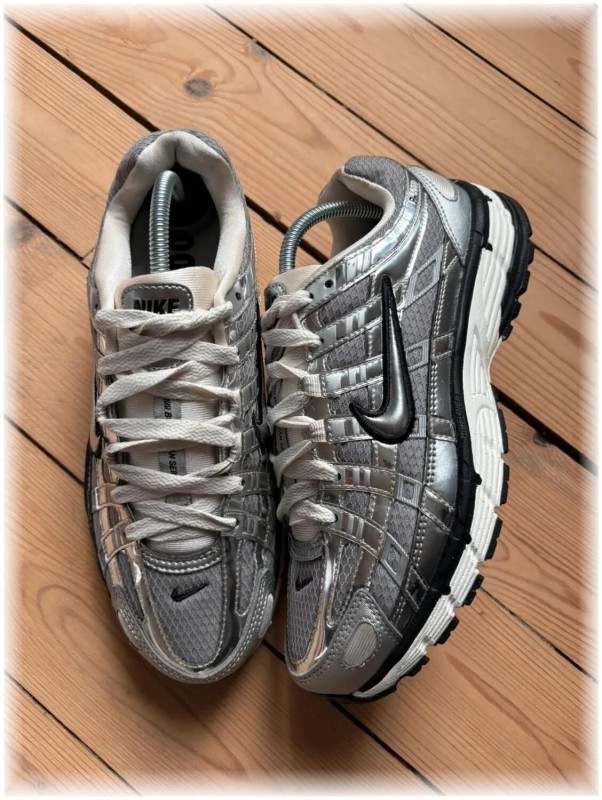 Nike p-6000 Silver ( taille 38 )