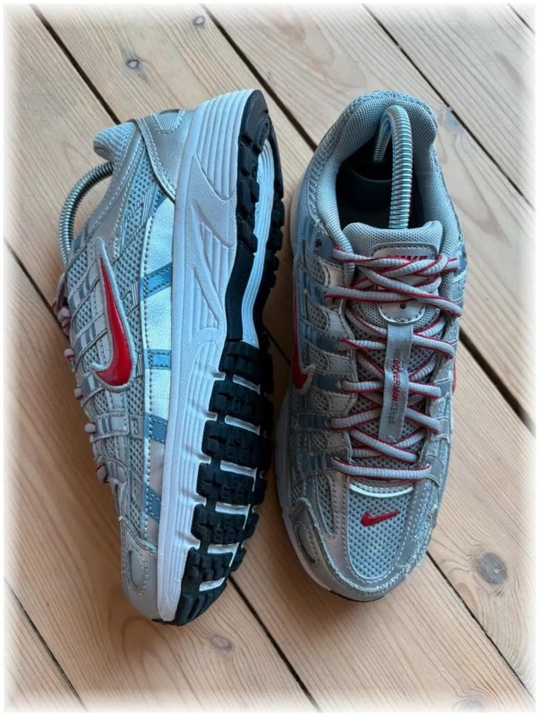 Nike p-6000 Silver Red / taille 35,5 2