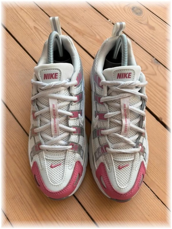 Nike p-6000 Pink ( taille 35 ) 2