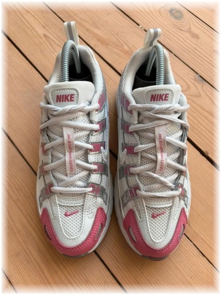 Nike p-6000 Pink ( taille 35 )
