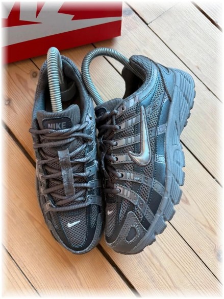 Nike p-6000 Gs cave stone Metallic Silver - taille 35