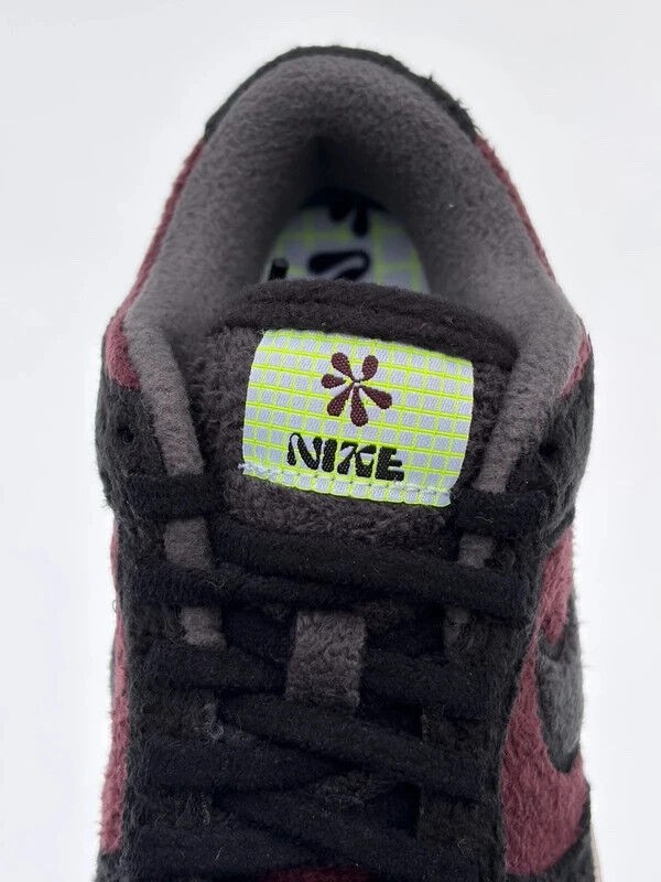 Nike Dunk Low SE Fleece Pack Burgundy Crush Dark Smoke Grey - Taille 36 2