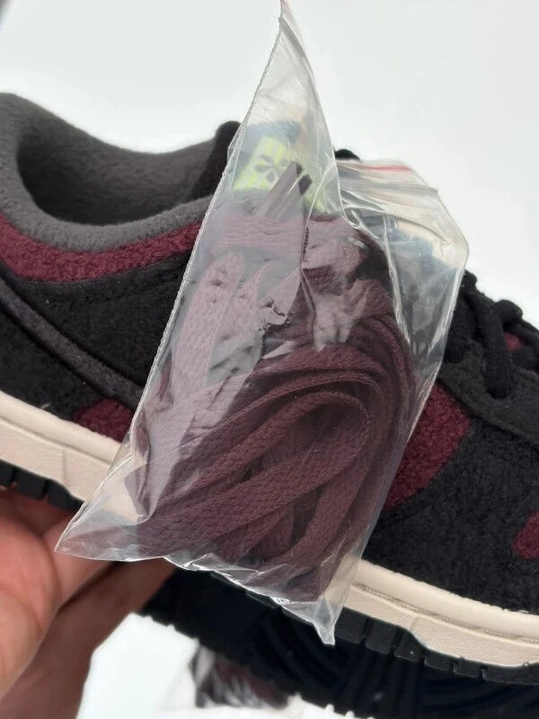 Nike Dunk Low SE Fleece Pack Burgundy Crush Dark Smoke Grey - Taille 36 2