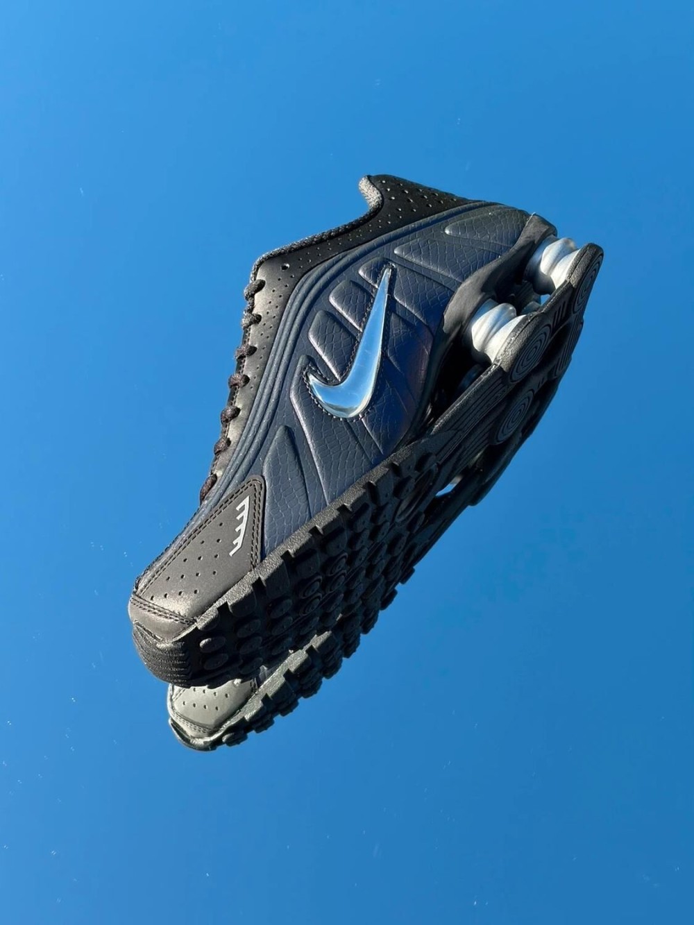 Nike Shox R4 Jewel QS Black Metallic Silver Purple Dynasty - Taille 38,5