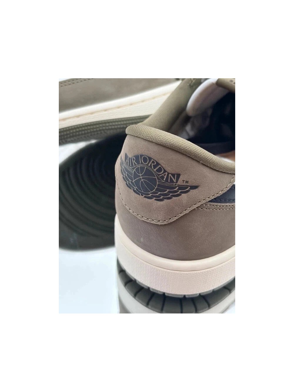 Air Jordan 1 Retro Low OG Medium Olive Black - Taille 45,5
