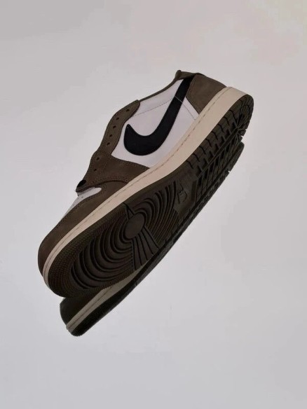Air Jordan 1 Retro Low OG Medium Olive Black - Taille 45,5
