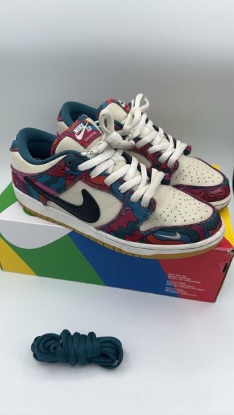 Nike Dunk Low SB Parra
