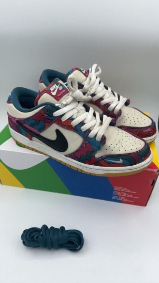 Nike Dunk Low SB Parra