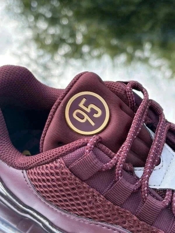 Nike Air Max 95 Big Bubble SE Total 90 Burgundy Crush Metallic Gold - Taille 42 2