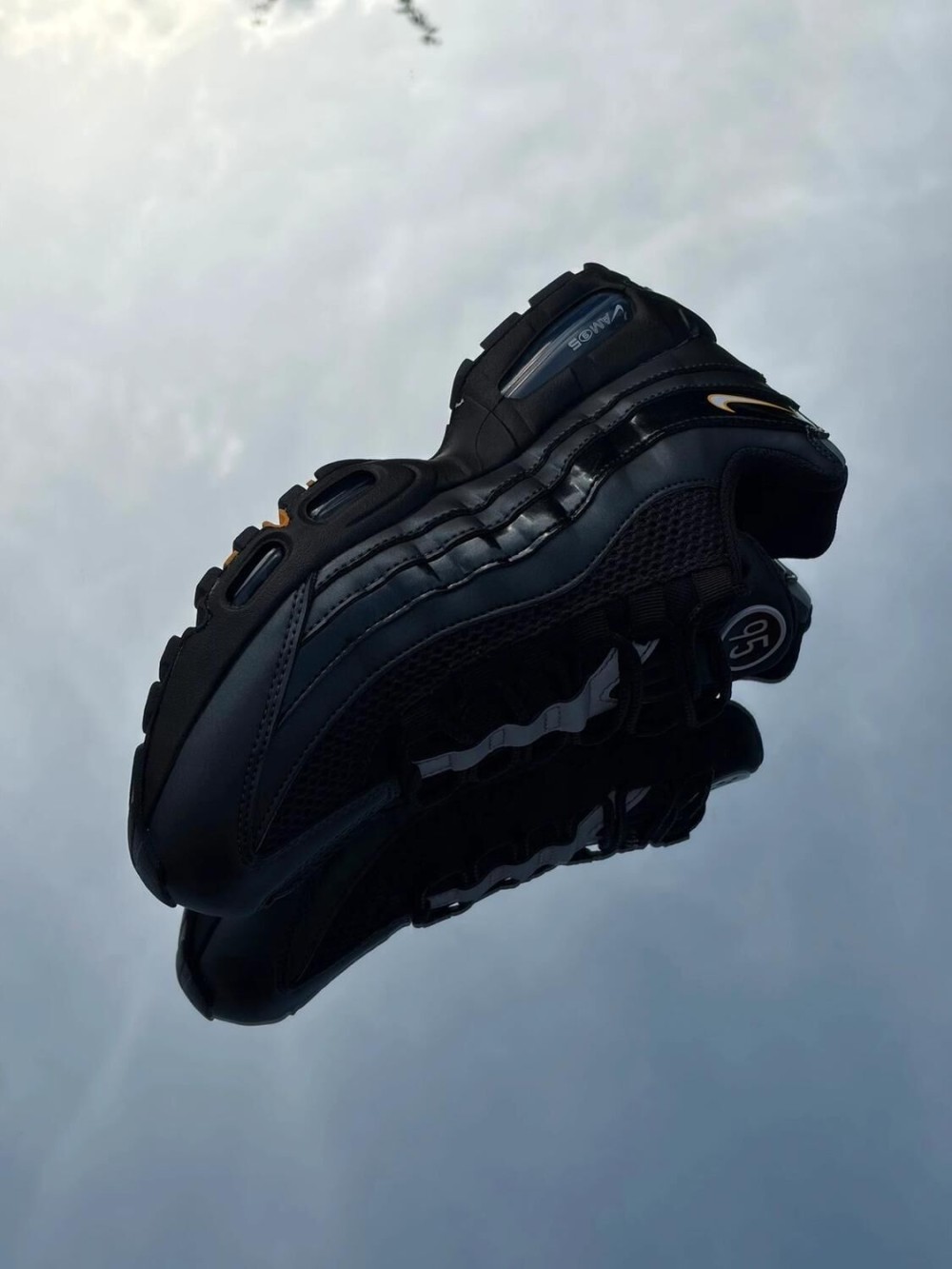 Nike Air Max 95 SE Big Bubble Black White University Gold Total 90 - Taille 40