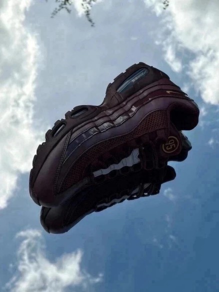 Nike Air Max 95 Big Bubble SE Total 90 Burgundy Crush Metallic Gold - Taille 42