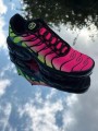 Nike Air Max Plus Black Hyper Pink Volt - Taille 42,5