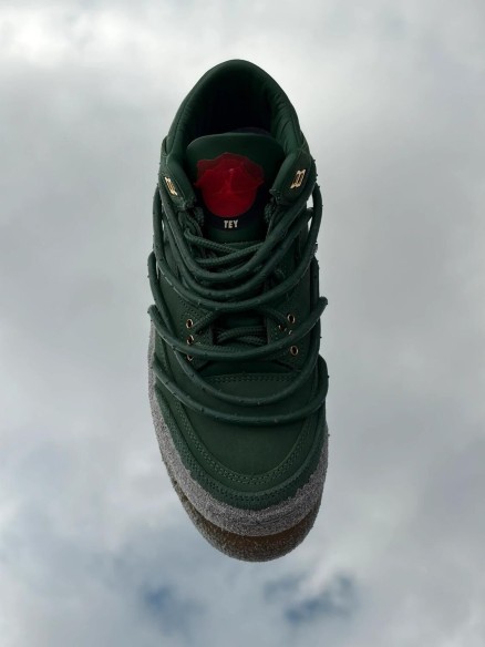 Air Jordan 3 Retro OG SP Contrete Rose X Teyana Taylor Fire Red Gorge Green - Taille 35,5