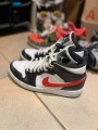 Jordan 1 Reverse Swoosh Portées