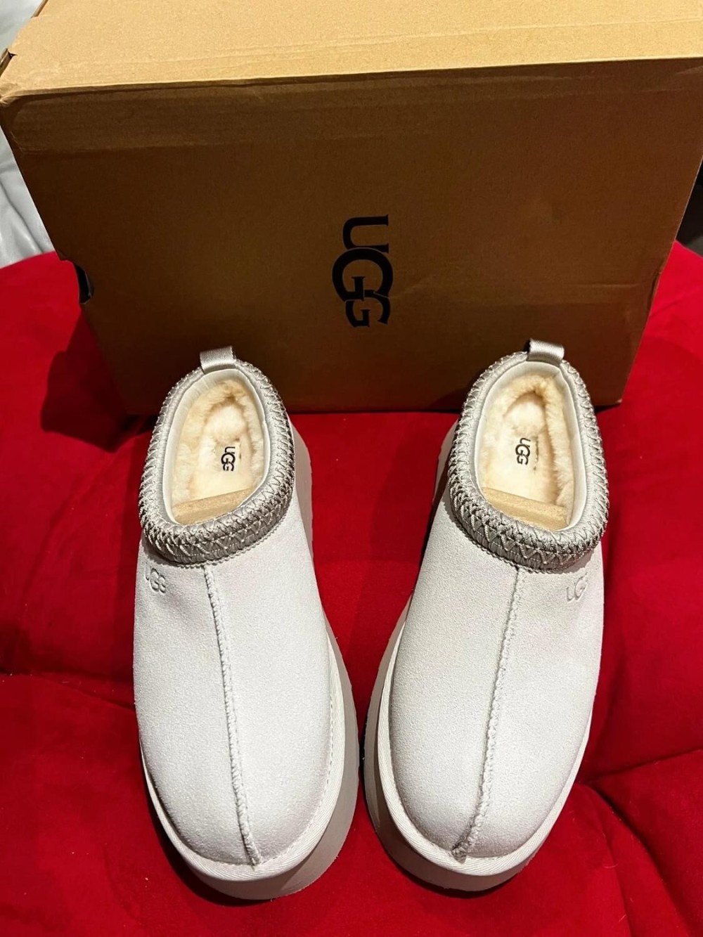 UGG Tazz II Ceramic Gris Beige - 40 - Neuf