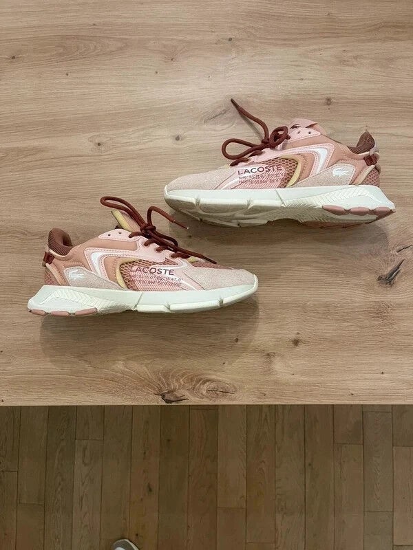 Basket Lacoste Neo 125 taille 41 comme neuve