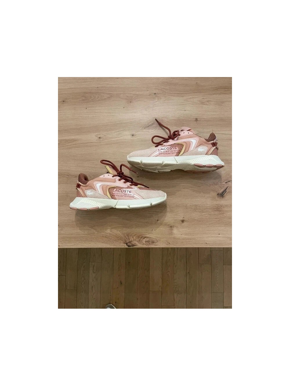 Basket Lacoste Neo 125 taille 41 comme neuve