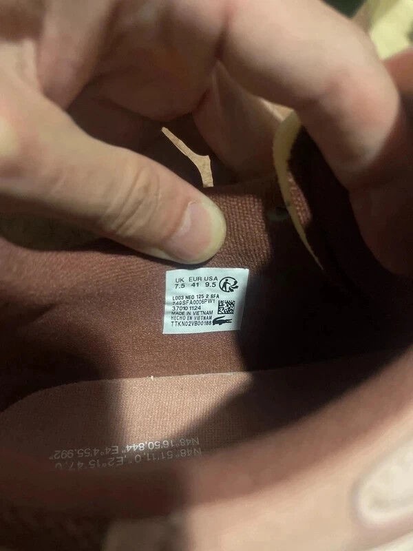 Basket Lacoste Neo 125 taille 41 comme neuve 2