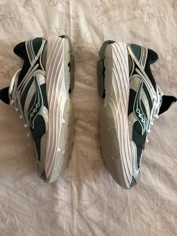 Saucony Progrid Omni 9 Green And Black 2