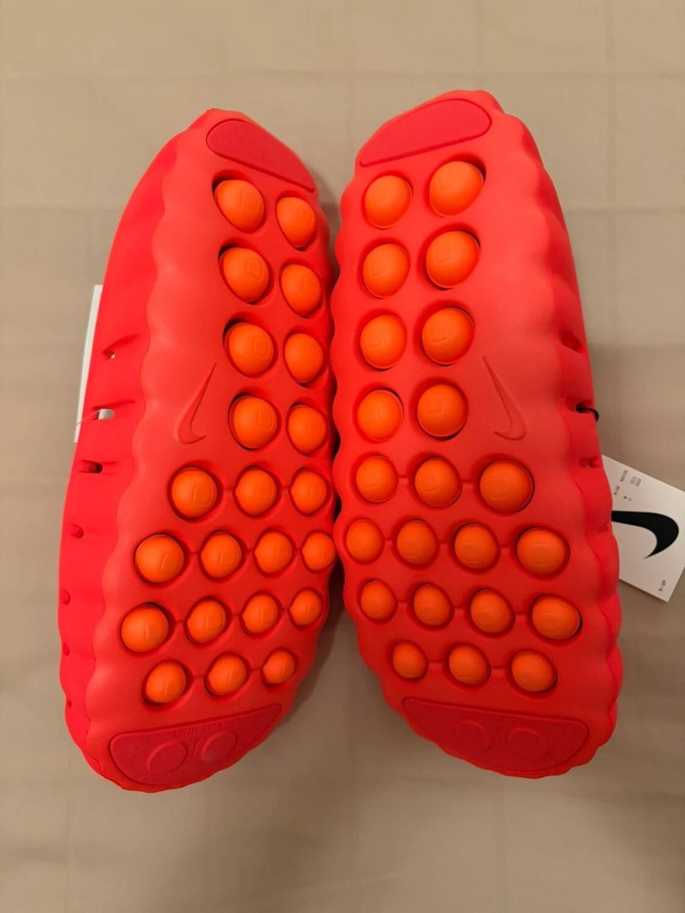Nike Mind 001 Solar Red
