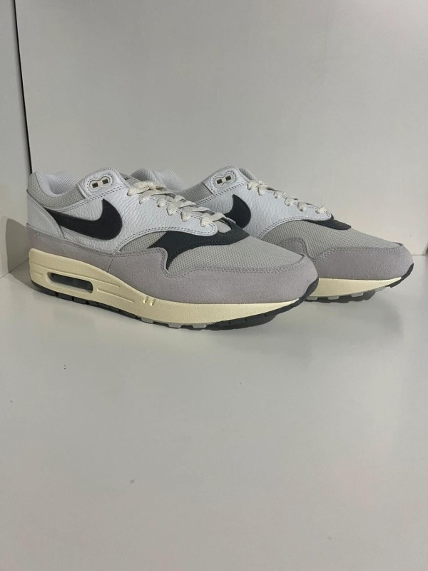Nike Air Max 1 light bone iron grey