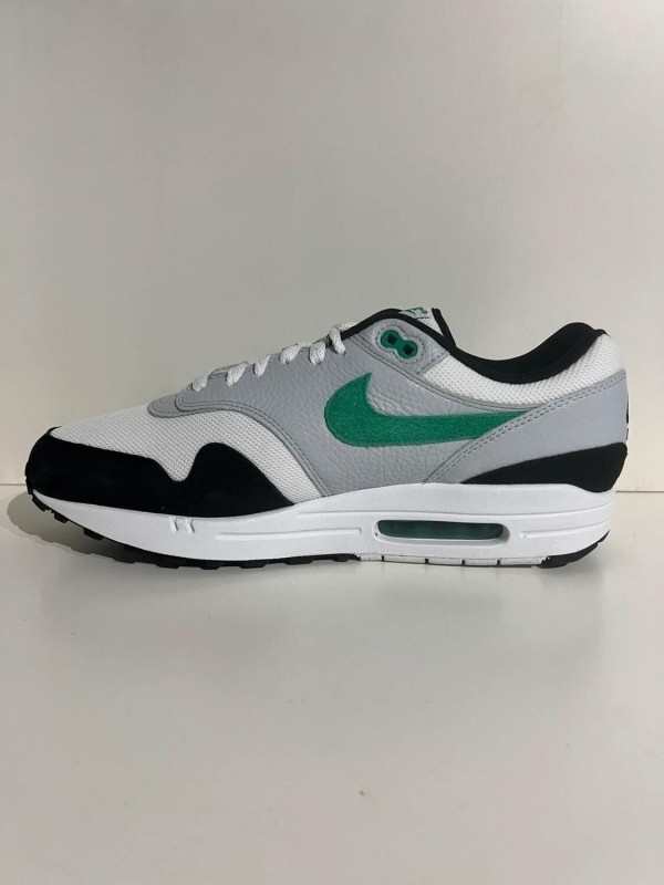 Nike Air Max 1 White Black Stadium Green 2