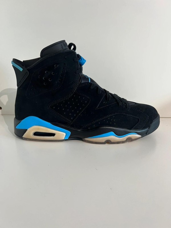 Nike Air Jordan 6 UNC 2