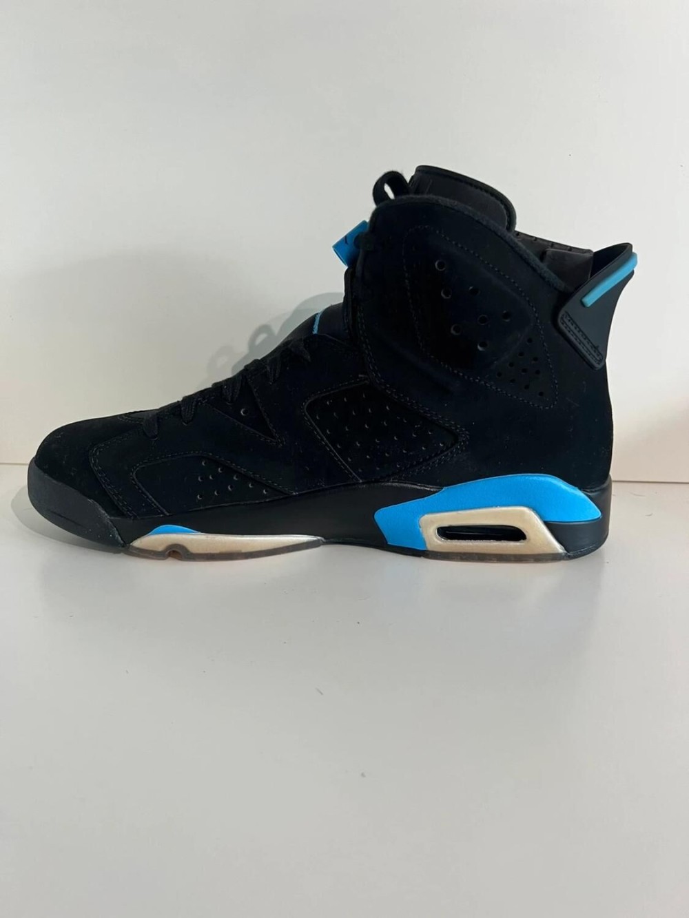 Nike Air Jordan 6 UNC