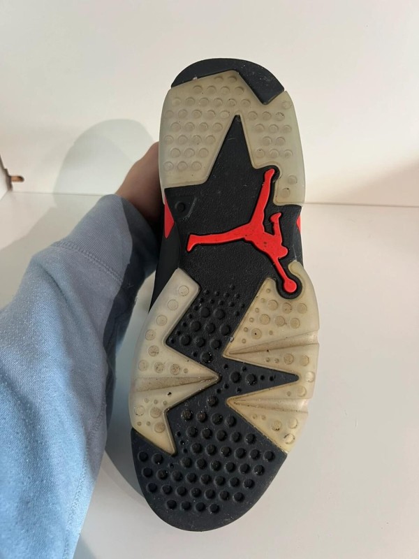 Nike Air Jordan 6 Infrared (2019) 2
