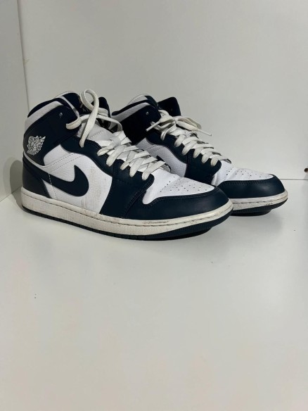 Nike Air Jordan 1 mid White Metallic Gold Obsidian