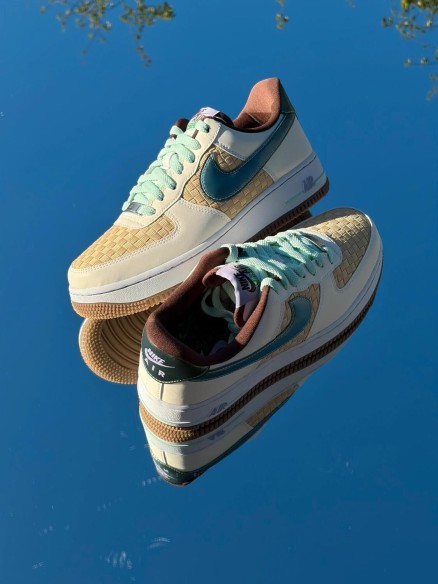 Nike Air Force 1 Low Retro QS Easter Basket Summit White Glacier Blue - Taille 39