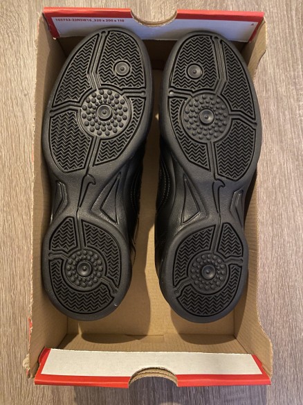 Nike Total 90 noires – Pointure 41