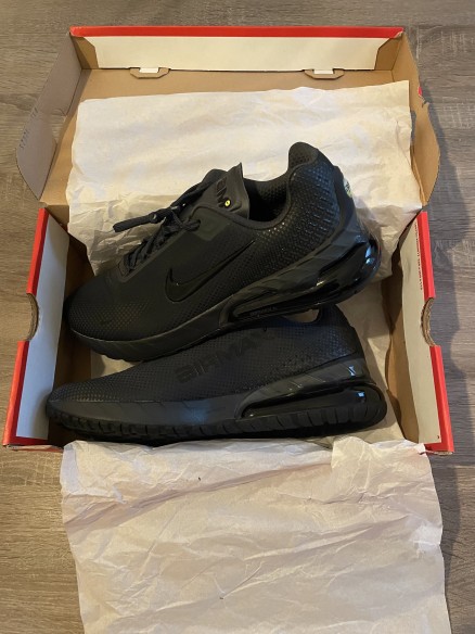 Nike Air Max Phoenix noires – Neuves – Taille 42,5