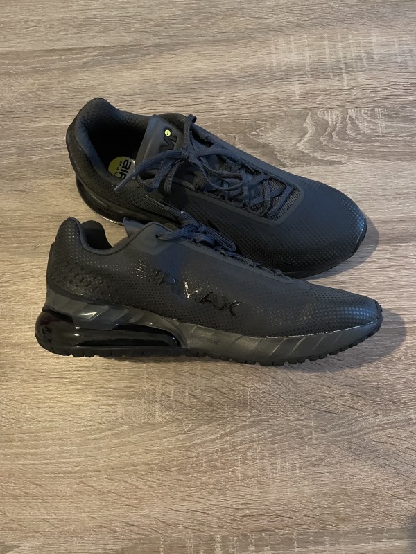 Nike Air Max Phoenix noires – Neuves – Taille 42,5 2